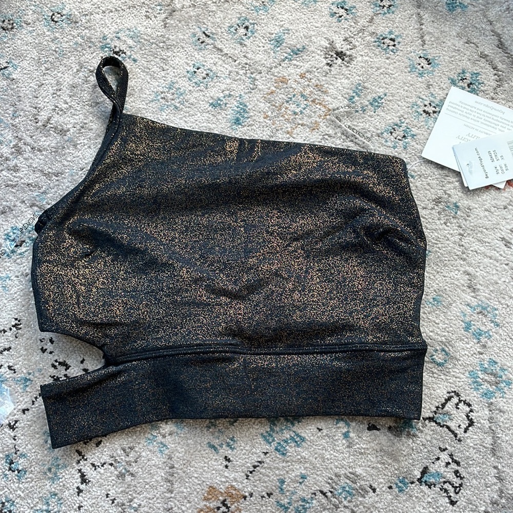 Beyond Yoga softshine wanderlust crop tank - Picture 4 of 6